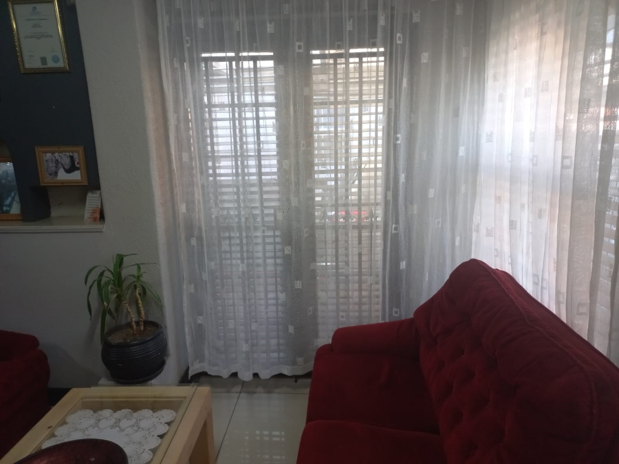 4 Bedroom Property for Sale in Woodlands Western Cape